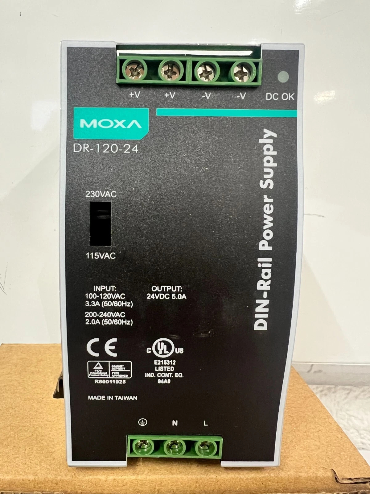 MOXA DR-120-24 DIN-Rail Power Supply MOXA DR-120-24 DIN-Rail Power Supply